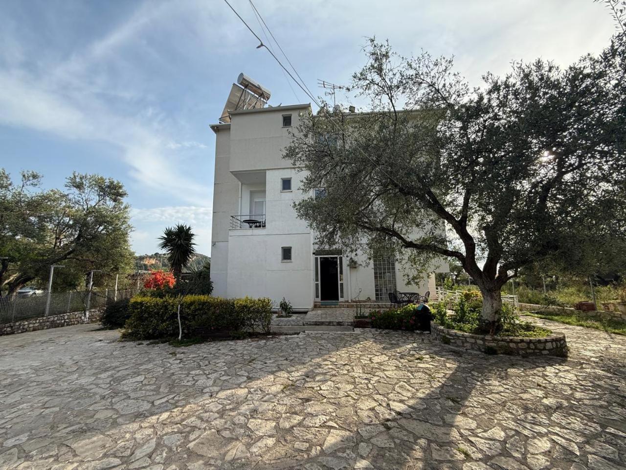 Hotel Stolis Himarë Exteriér fotografie